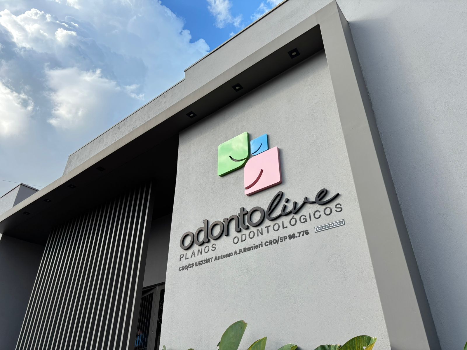 Fachada da sede da Odontolive em Birigui, SP